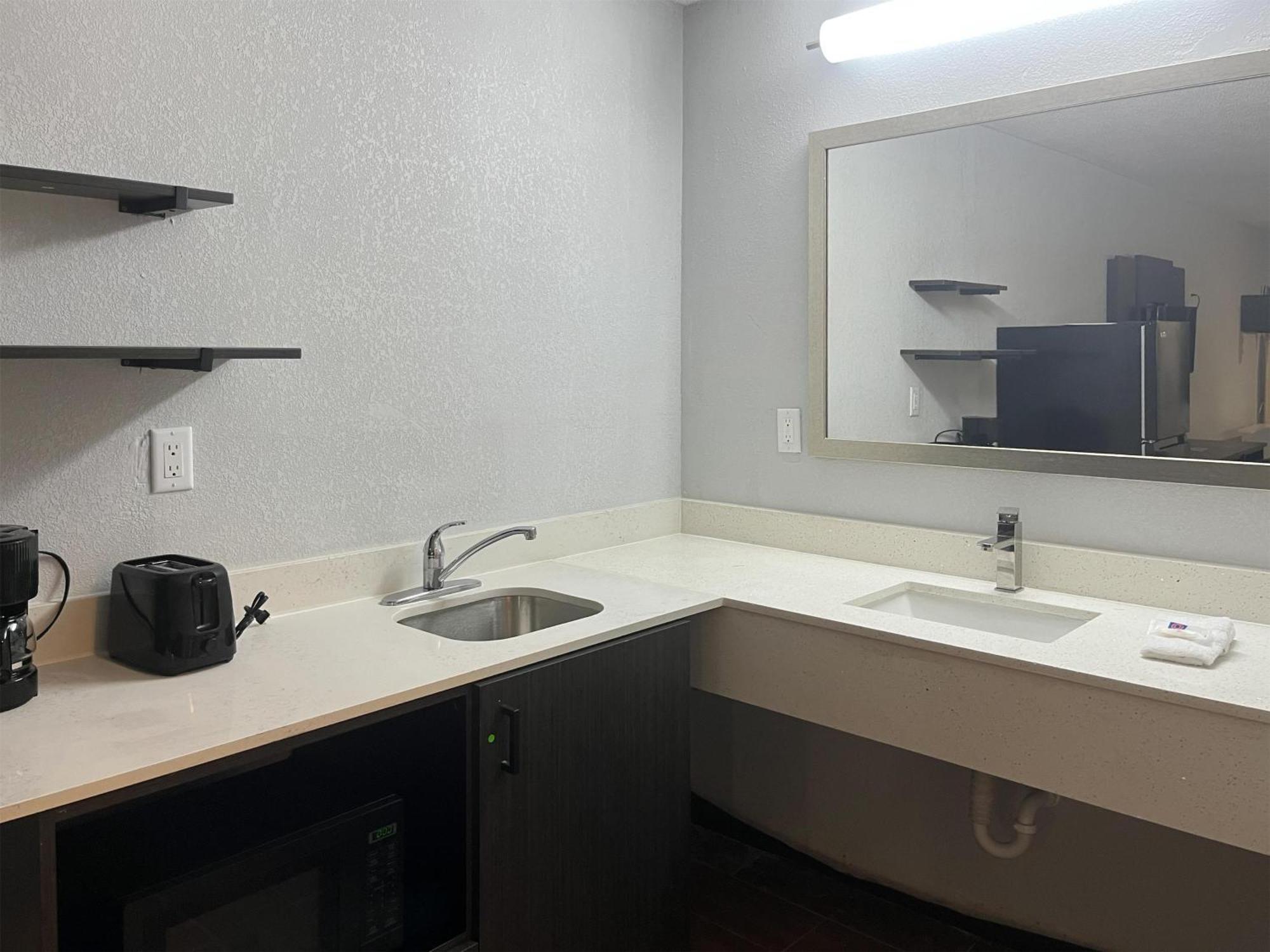 Studio 6 Suites Hurricane, Wv Dış mekan fotoğraf